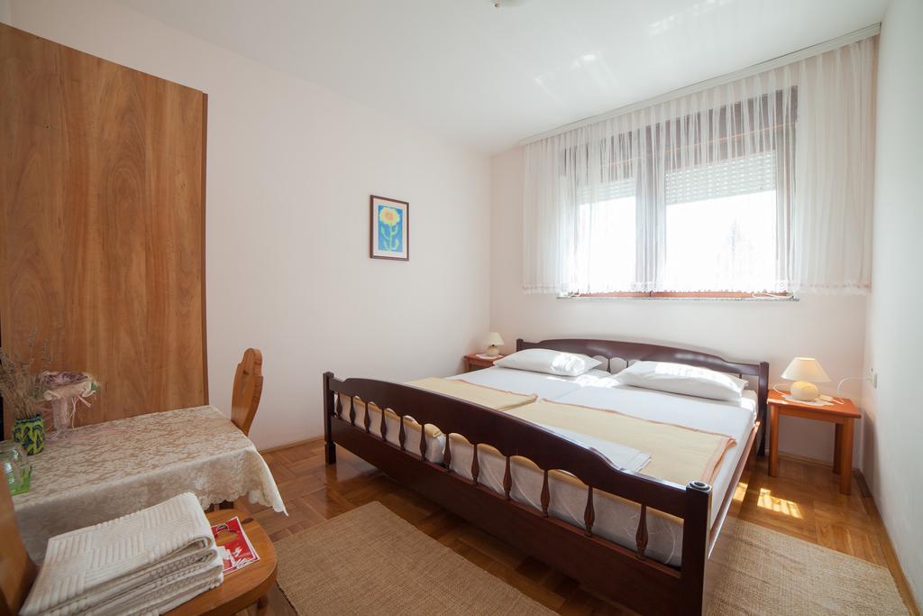 Guest House Hodak Rakovica Extérieur photo